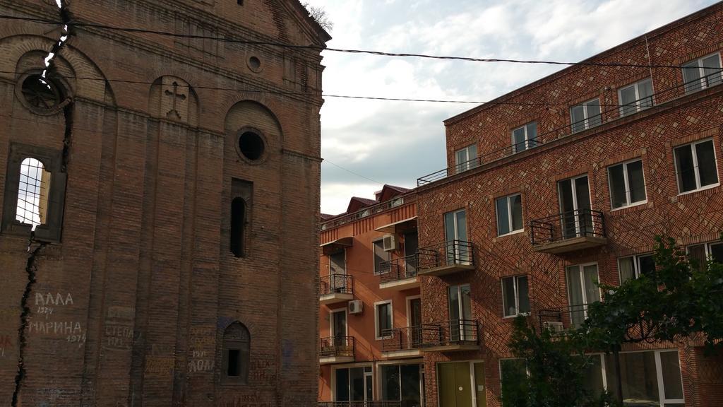 Hotel Feri Tiflis Exterior foto