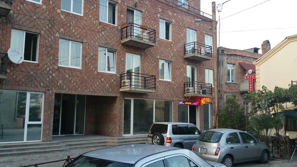 Hotel Feri Tiflis Exterior foto